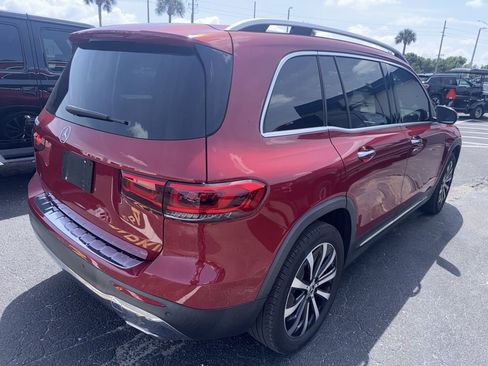 Used 2021 Mercedes-Benz GLB 250 image 4