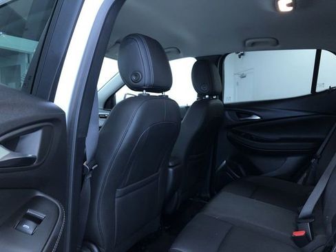 Used 2025 Buick Encore GX Preferred AWD/4WD image 20