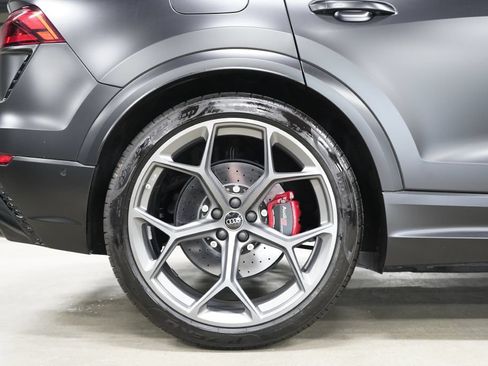 Used 2025 Audi RS Q8 performance AWD/4WD image 40