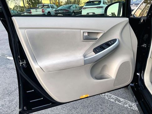 Used 2013 Toyota Prius Two image 20