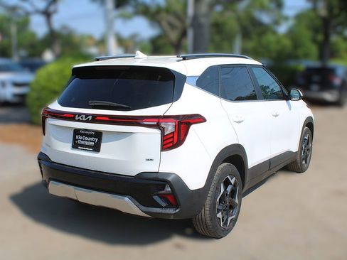 Certified 2024 Kia Seltos EX AWD/4WD image 7