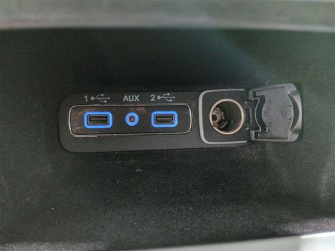 Certified 2021 Jeep Grand Cherokee Laredo X image 32