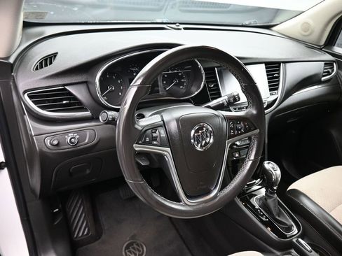 Used 2018 Buick Encore Preferred image 13