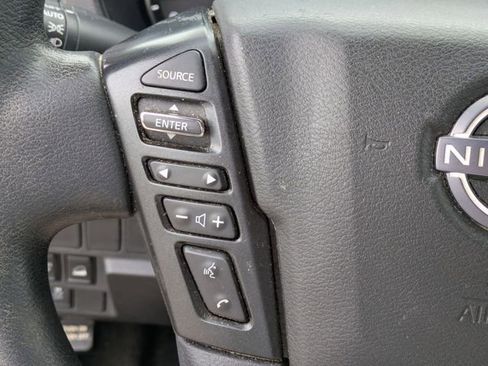 Used 2023 Nissan Frontier SV w/ Tow Package image 17