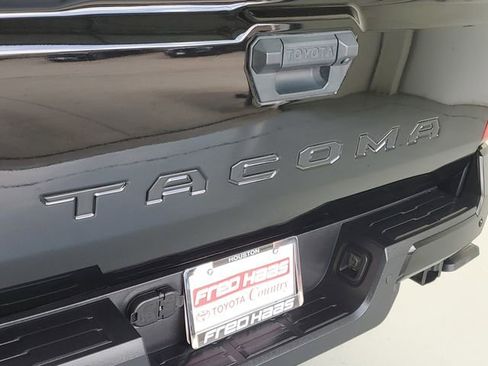 Used 2024 Toyota Tacoma SR5 RWD image 9