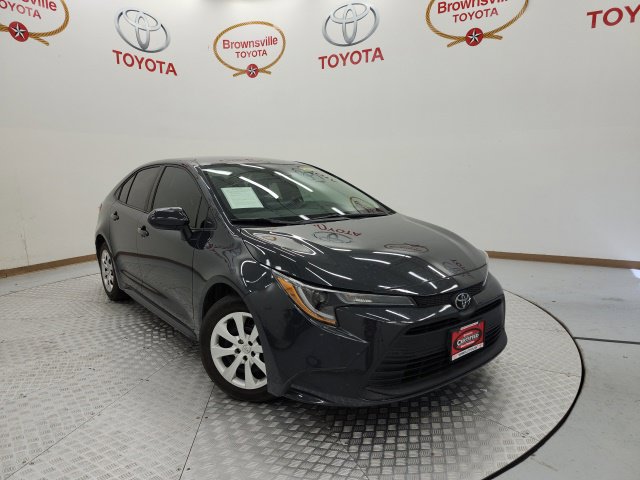 Used 2025 Toyota Corolla LE FWD image 1