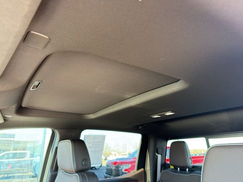 Used 2023 GMC Sierra 1500 Denali w/ Denali Reserve Package image 18