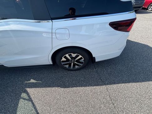 New 2026 Honda Odyssey Elite image 22
