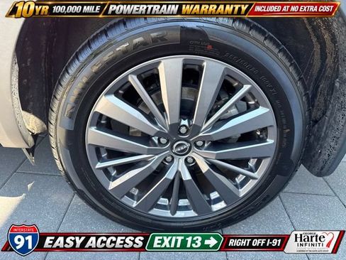 Used 2023 Nissan Pathfinder SL w/ SL Premium Package AWD/4WD image 9