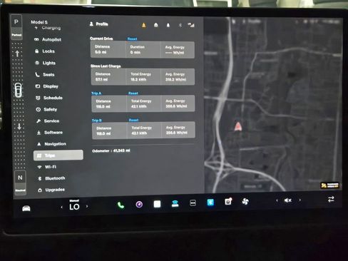 Used 2021 Tesla Model S Plaid image 38