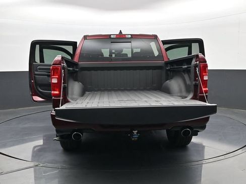 Used 2025 RAM 1500 Laramie AWD/4WD image 32