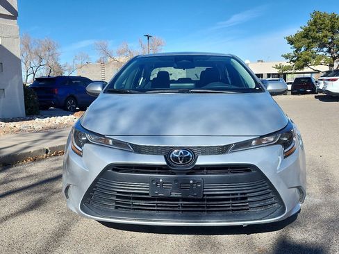 Used 2024 Toyota Corolla LE image 2