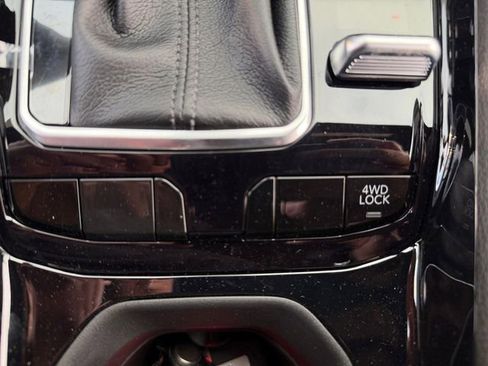 New 2026 Jeep Compass Limited image 29