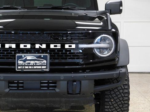 Used 2024 Ford Bronco Wildtrak image 19