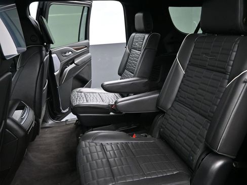 Certified 2023 Cadillac Escalade ESV Sport Platinum image 19