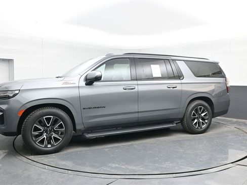 Used 2021 Chevrolet Suburban Z71 w/ Z71 Off-Road Package image 11