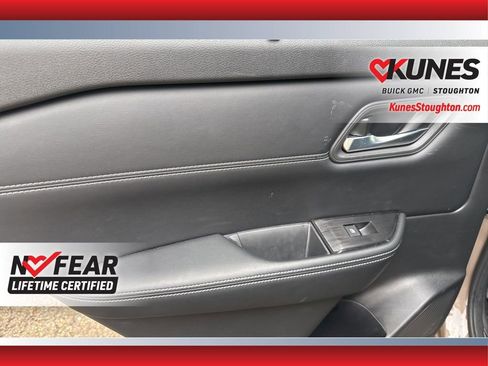 Used 2024 Nissan Rogue SV w/ SV Premium Package image 34