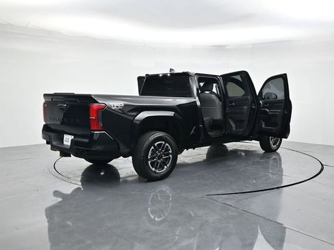 Used 2025 Toyota Tacoma TRD Sport image 44