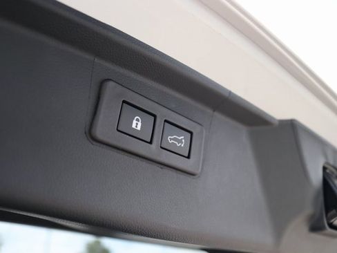 New 2025 Subaru Outback Limited XT image 16