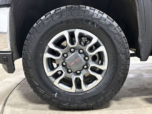 Used 2021 GMC Sierra 2500 SLT w/ SLT Convenience Package image 26