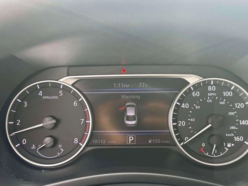 Used 2024 Nissan Sentra SV w/ Trunk Package FWD image 23