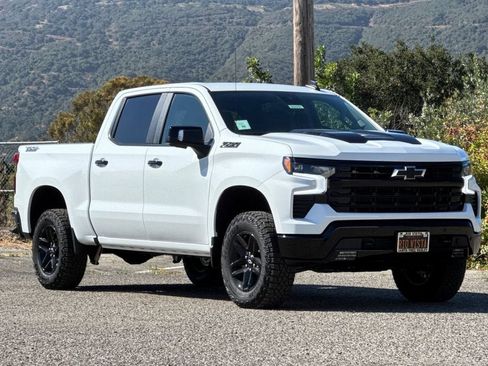 New 2026 Chevrolet Silverado 1500 LT Trail Boss w/ LT Trail Boss Premium Package AWD/4WD image 2