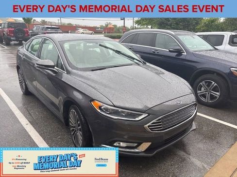 Used 2017 Ford Fusion SE w/ Fusion SE Technology Package AWD/4WD image 1