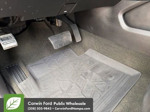 Used 2018 Chevrolet Tahoe LT w/ Luxury Package image 26