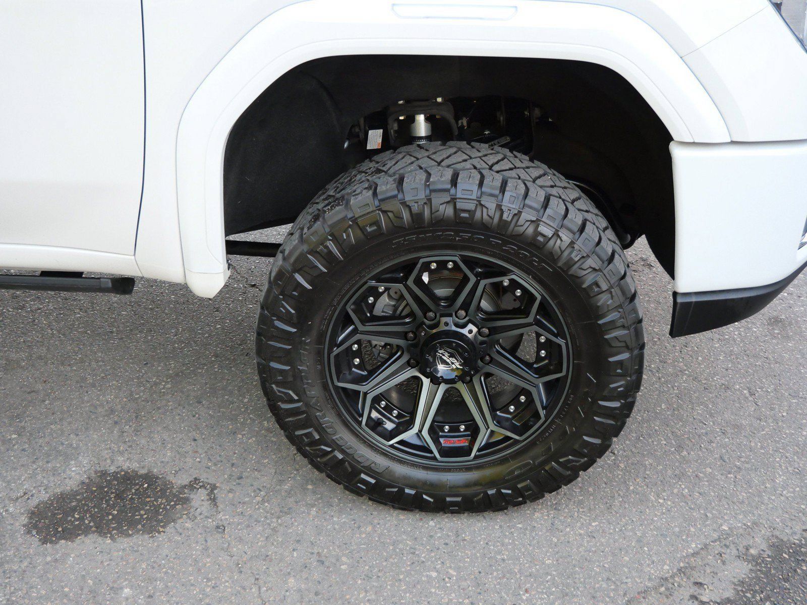 Used 2020 GMC Sierra 2500 Denali AWD/4WD image 9
