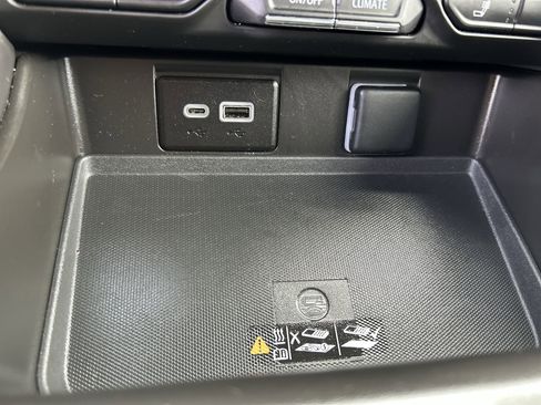 Used 2023 Chevrolet Tahoe Z71 w/ Z71 Off-Road Package image 37