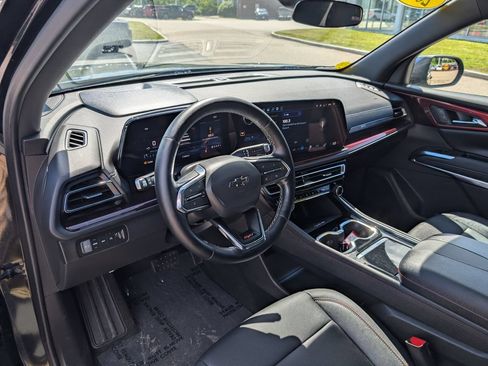 Used 2026 Chevrolet Traverse Z71 AWD/4WD image 18