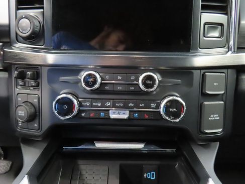 Used 2024 Ford F350 Lariat w/ Lariat Ultimate Package image 53