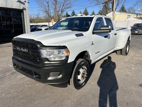 Used 2022 RAM 3500 Tradesman image 33