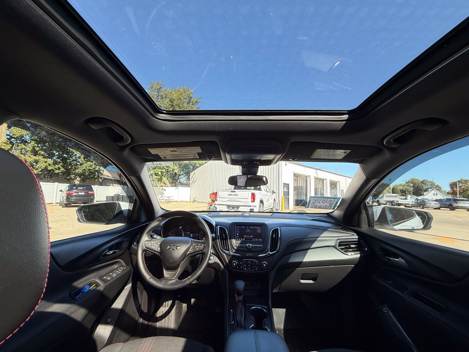Used 2023 Chevrolet Equinox RS AWD/4WD image 26