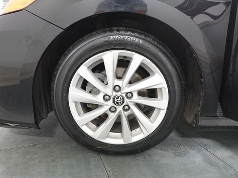 Used 2022 Toyota Camry LE FWD image 32
