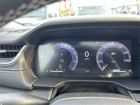 New 2025 Jeep Grand Cherokee L Altitude image 12