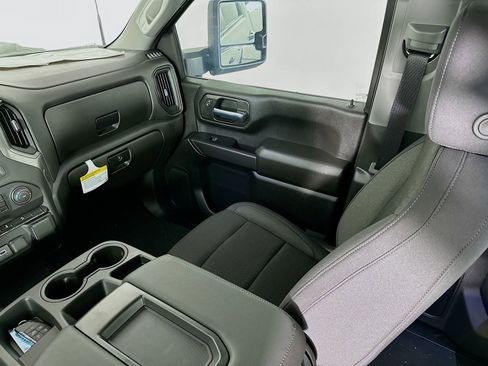 New 2025 Chevrolet Silverado 2500 Custom w/ Custom Value Package image 22