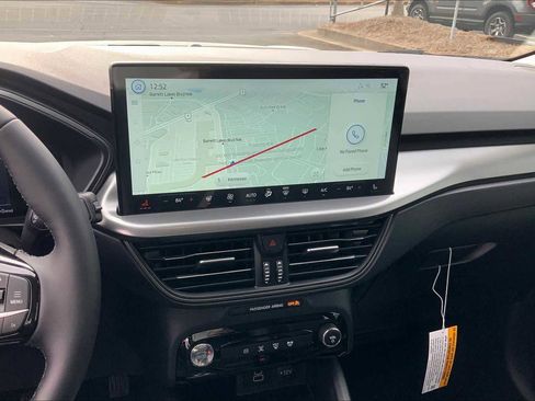 New 2025 Ford Escape SE image 7