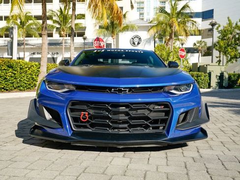 Used 2019 Chevrolet Camaro ZL1 image 7