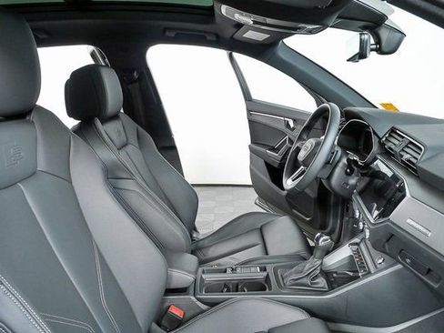 Used 2025 Audi Q3 2.0T Premium w/ Convenience Package image 22