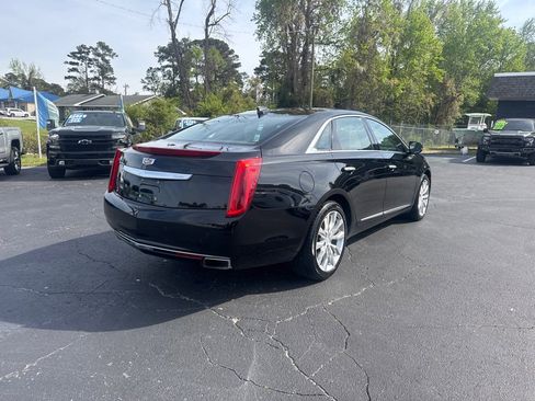 Used 2017 Cadillac XTS Luxury image 5