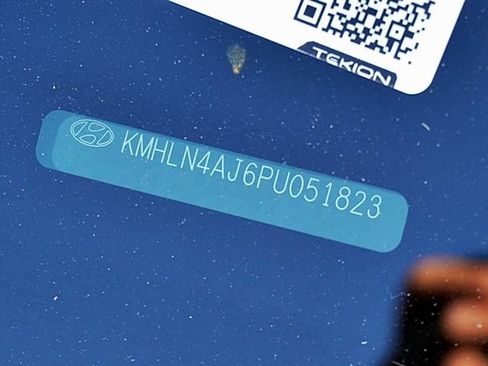 Certified 2023 Hyundai Elantra Limited FWD image 34