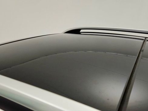 Used 2024 Mercedes-Benz EQB 250+ image 10