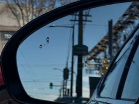 Used 2020 Kia Cadenza Limited image 11