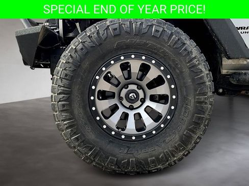 Used 2016 Jeep Wrangler Unlimited Rubicon w/ Connectivity Group image 30