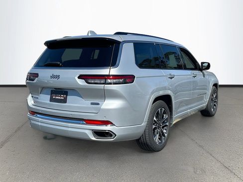 Certified 2023 Jeep Grand Cherokee L Overland w/ Rear Seat Video Group I image 7