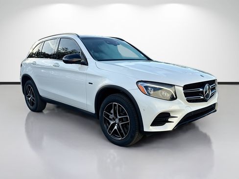 Used 2018 Mercedes-Benz GLC 350e 4MATIC image 1