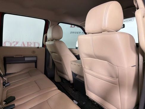 Used 2014 Ford F250 Lariat image 19