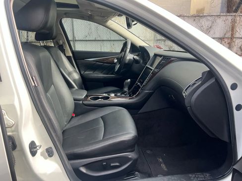 Used 2019 INFINITI Q50 Luxe w/ Essential Package (3.0T Luxe) image 29