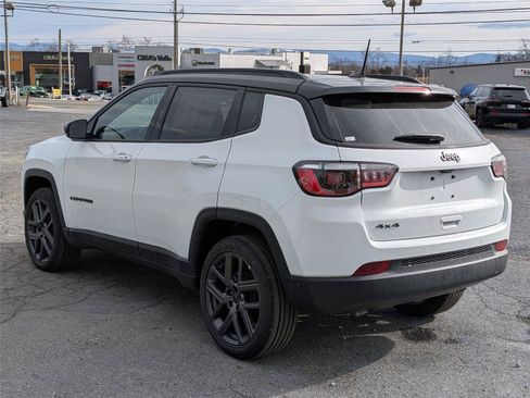 New 2026 Jeep Compass Limited w/ Sun, Sound & Navigation Group AWD/4WD image 7